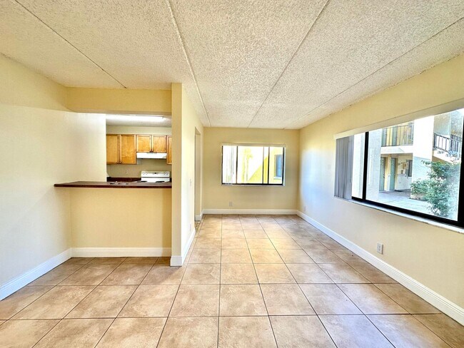 Primary Photo - 710 Meadows Cir