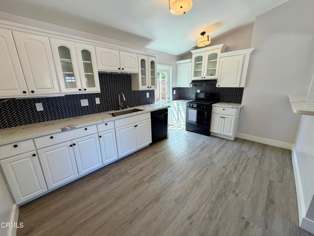 Building Photo - 8735 E Fairview Ave