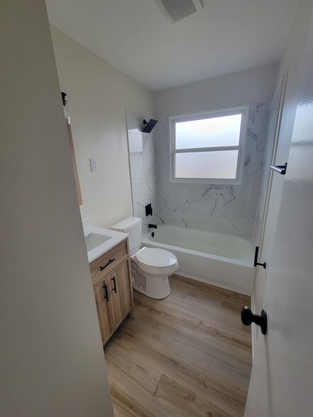 bathroom with bathtub - 228 Franklin Ave