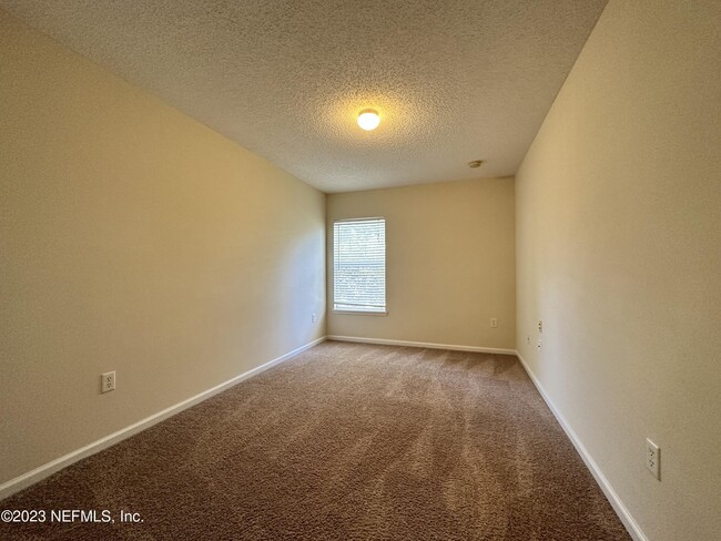 Building Photo - 502 Sherwood Oaks Dr