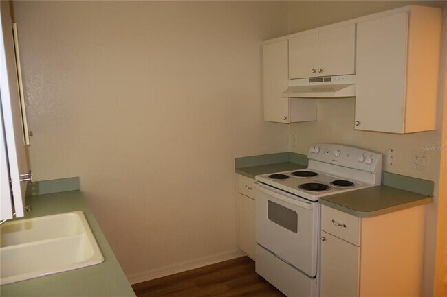 Building Photo - 1686 SW 107th Ln