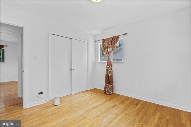 Building Photo - 6311 Barrs Ln