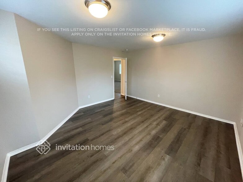 Building Photo - 15915 66th Street Ct E