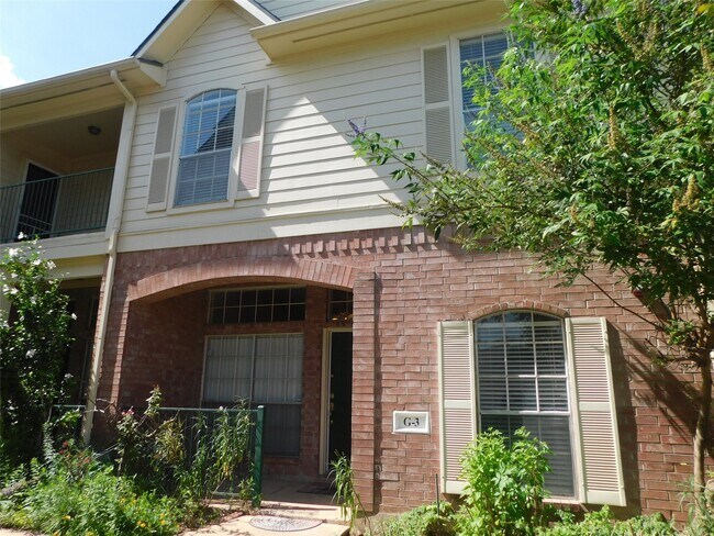 Building Photo - 2710 Grants Lake Blvd