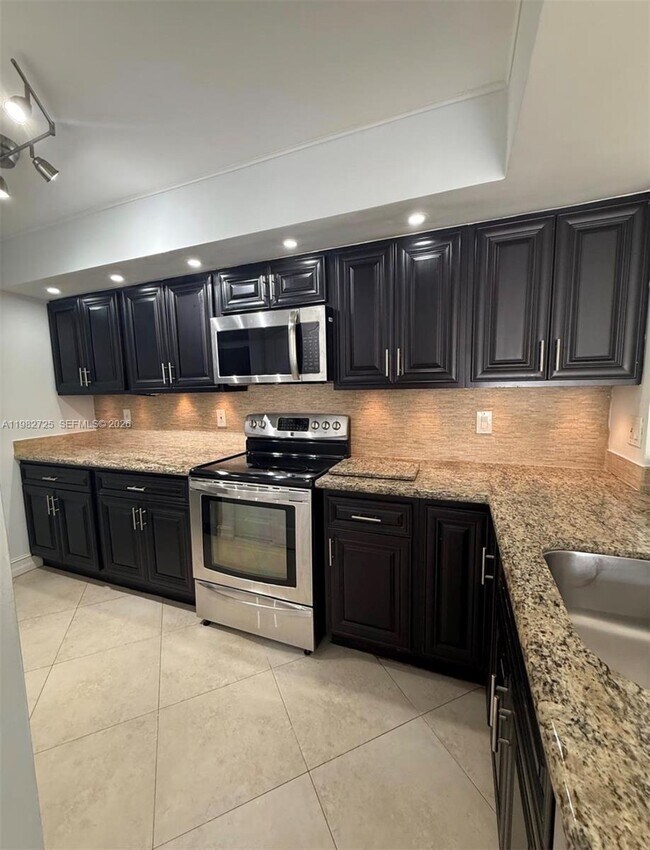 Building Photo - 18870 NW 57th Ave