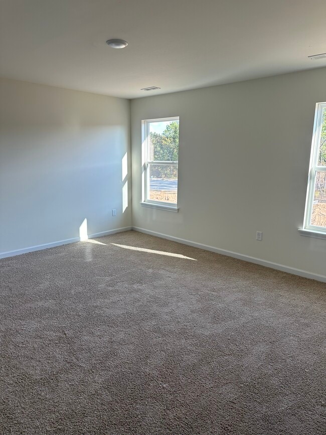 Building Photo - 706 Courtshire Crossing