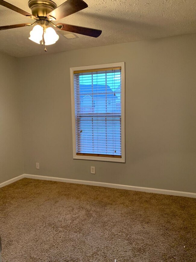 Building Photo - 946 Cobbler Dr