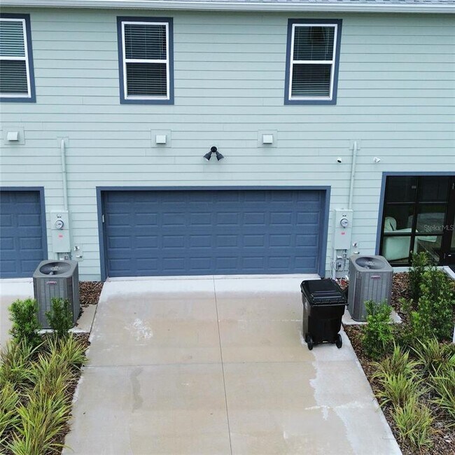 Building Photo - 11376 Blue Bay Dr