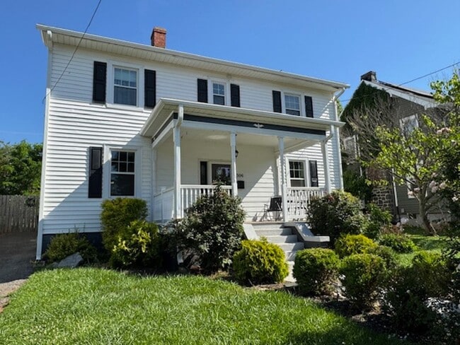 Primary Photo - 2 Story Furnished House with Basement