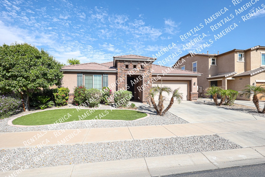 Building Photo - 15734 W McKinley St