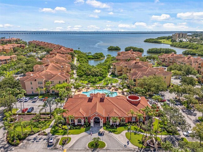 Building Photo - 2724 Via Murano