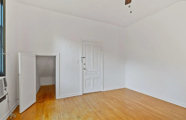 Building Photo - 120 W Olive Ave