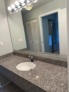 Building Photo - 1931 Prairie Square