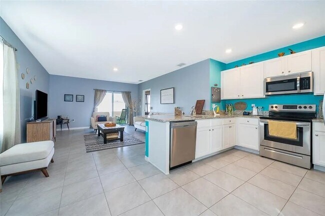Building Photo - Clean & Newer Single Family Smart Home - N...