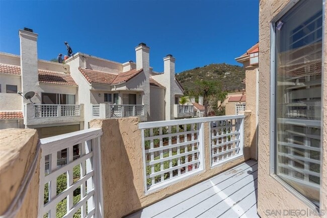 Building Photo - 2 Bed / 2 Bath Townhome in El Cajon