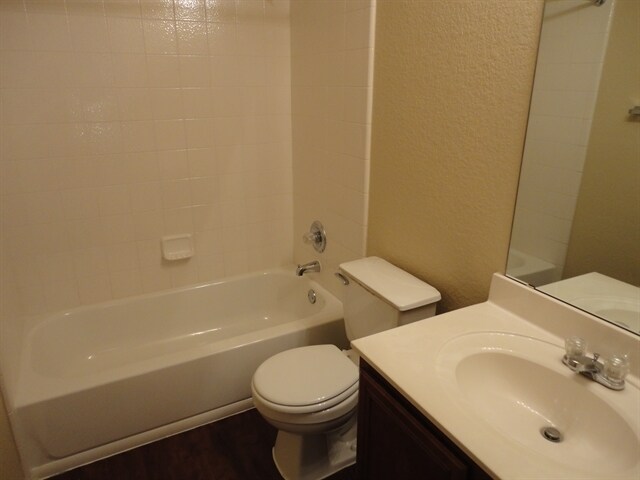 Building Photo - 115 Karrie Dr