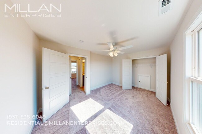 Building Photo - 449 Ayden Ln