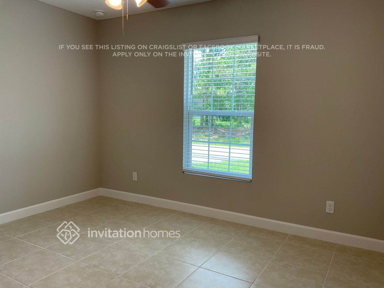 Building Photo - 982 Carver Rd SE