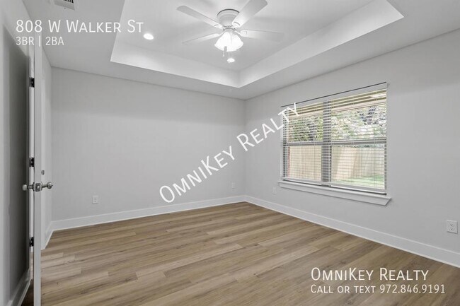 Building Photo - 808 W Walker St