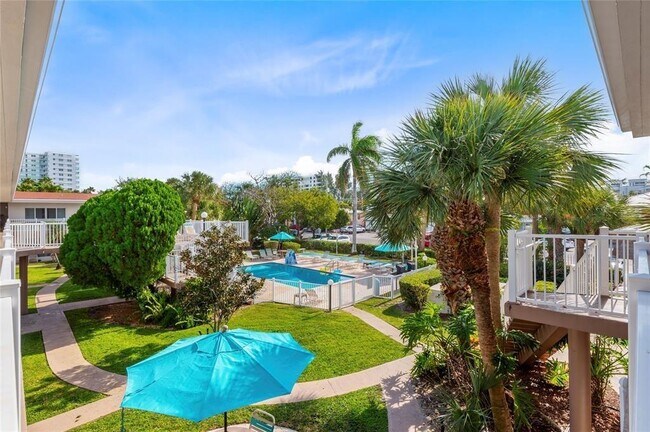 Building Photo - 3225 NE 16th St