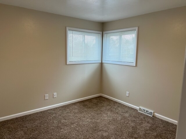 Building Photo - 4682 S Lewiston Way