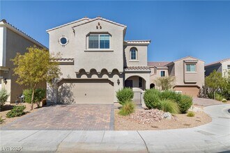 Building Photo - 1005 Cetona Ct