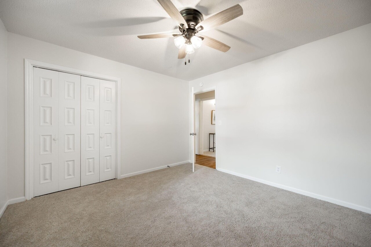 Building Photo - 9100 Coventry Ln