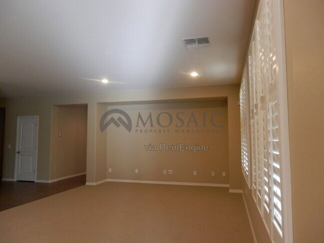 Building Photo - 1463 E Prescott Pl