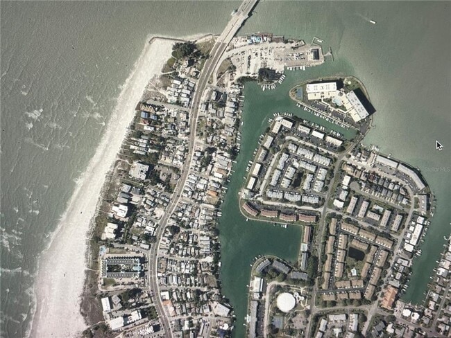 Building Photo - 106 Sun Isle Cir