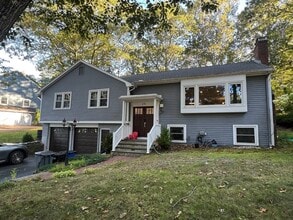 Building Photo - 25 Berkshire Dr