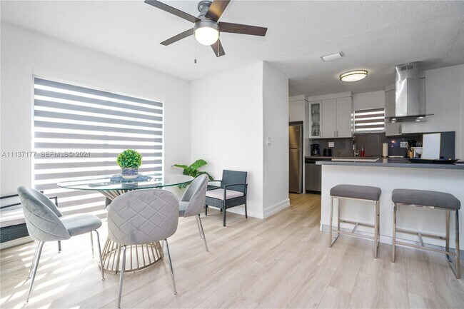 Building Photo - 20077 SW 87th Pl