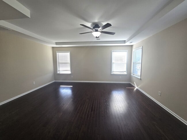 Building Photo - Beautiful Home located in Bridge Pointe Ne...