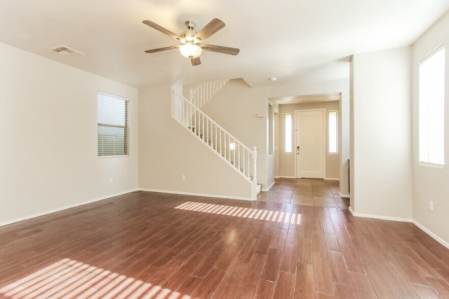 Building Photo - 9384 W Payson Rd