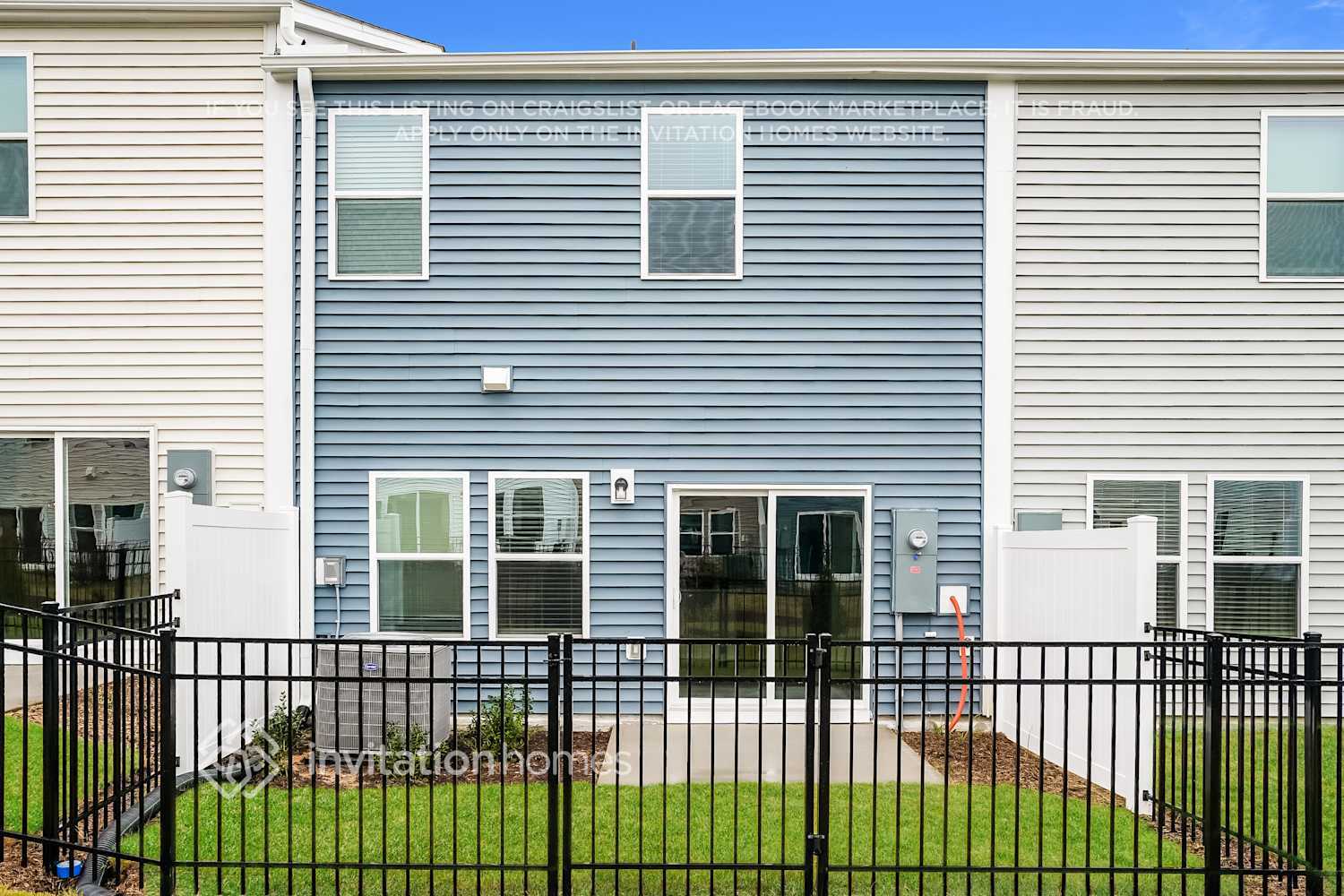 Building Photo - 810 Holiday Pk Ln