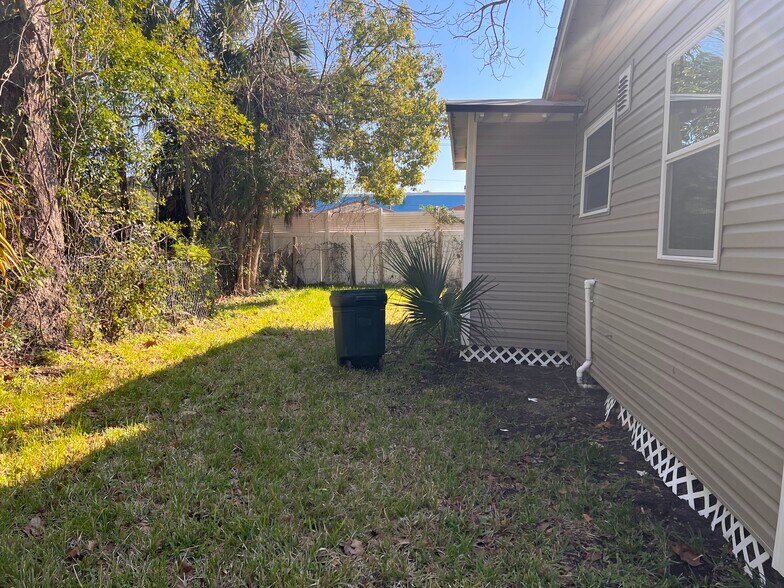 Back of house - 2821 W 11th St