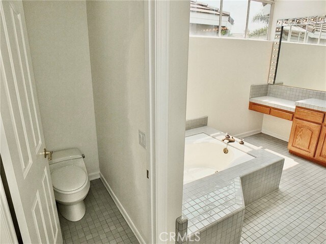 Building Photo - 6225 Napoli Ct