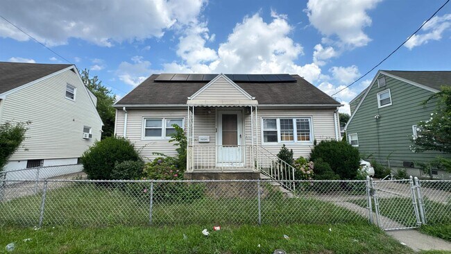 Building Photo - 44 Old Bergen Rd
