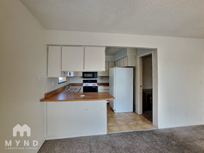 Building Photo - 3565 Buckhorn Way