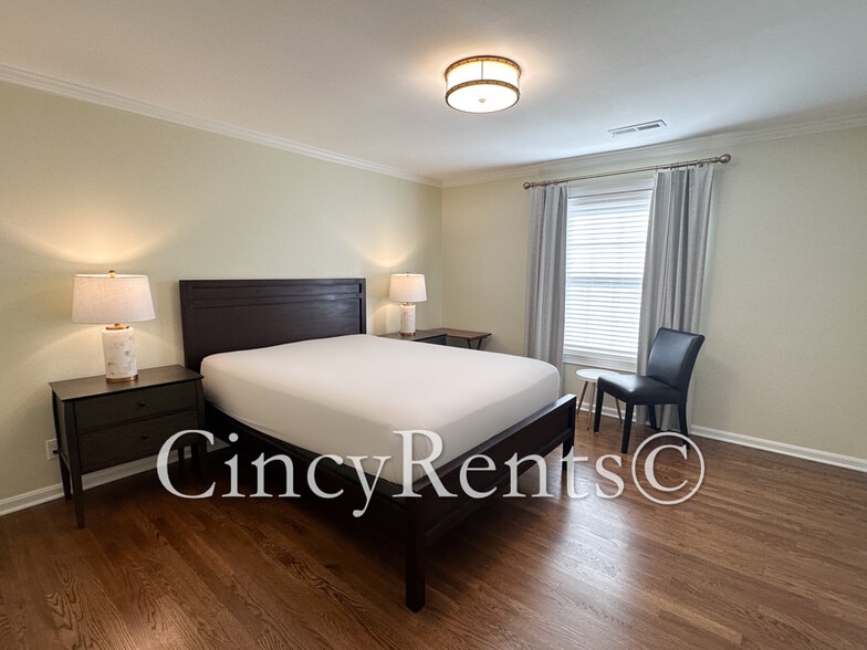 Building Photo - 3684 Ashworth Dr