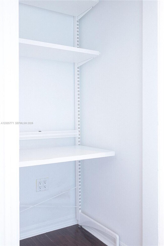 Building Photo - 500 Brickell Ave