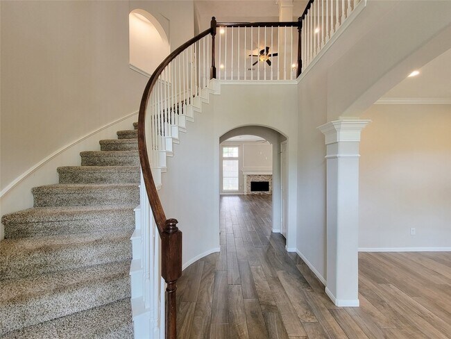 Building Photo - 31406 Capella Cir