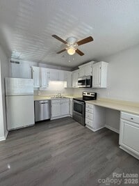 Building Photo - 1466 Riverwood Ct