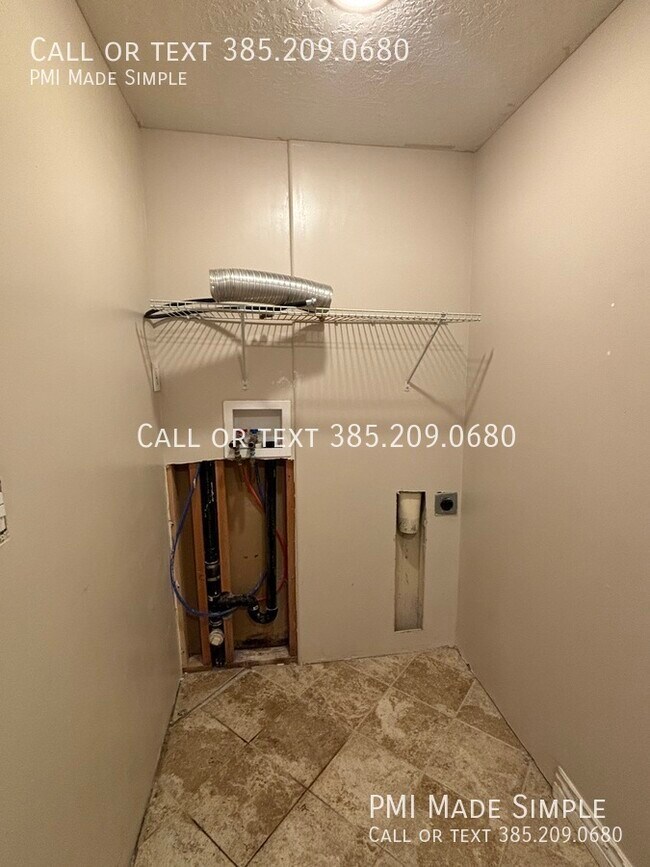 Building Photo - 609 Saddlebrook Dr