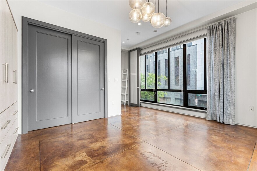 Building Photo - 36 A St