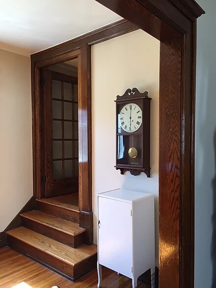 Building Photo - 321 Charles Avenue Southeast