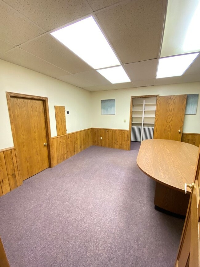 Building Photo - 118/120 E Huron