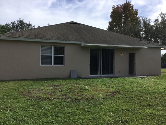 Building Photo - 10360 Sandy Marsh Ln