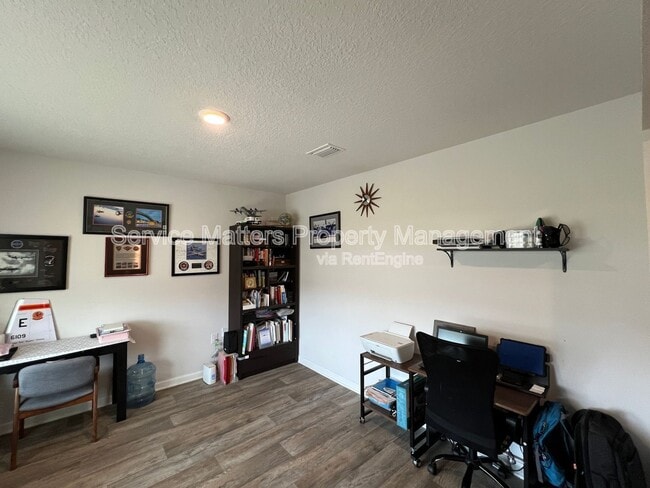 Building Photo - 5504 Lancelot Trl