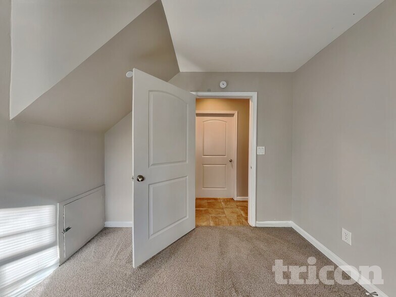 Building Photo - 2092 Brooks Rd SE