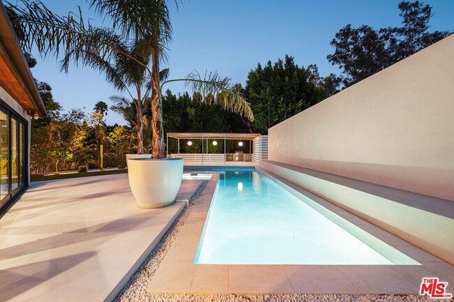 Building Photo - 3627 Woodhill Canyon Rd